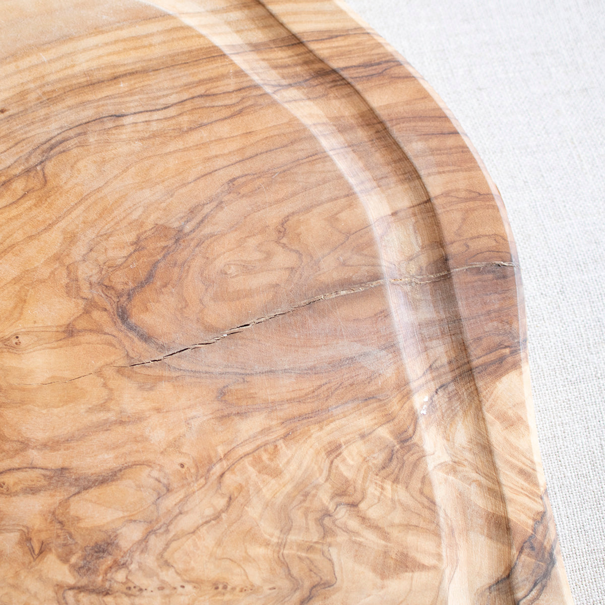 コルシカ島を模したカッティングボード（プロフェッショナル