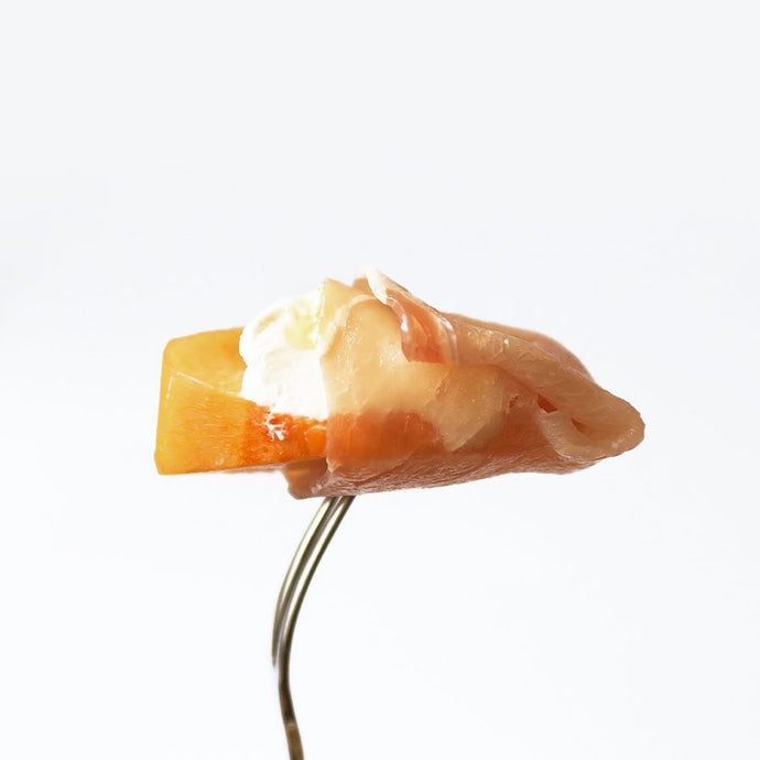 柿とチーズとオリーブオイルの生ハム巻き