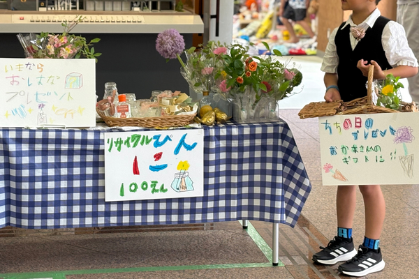 愛らしいガラス瓶たちの活用方法